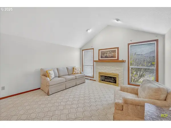 2332 NE 158TH AVE, Portland, OR 97230