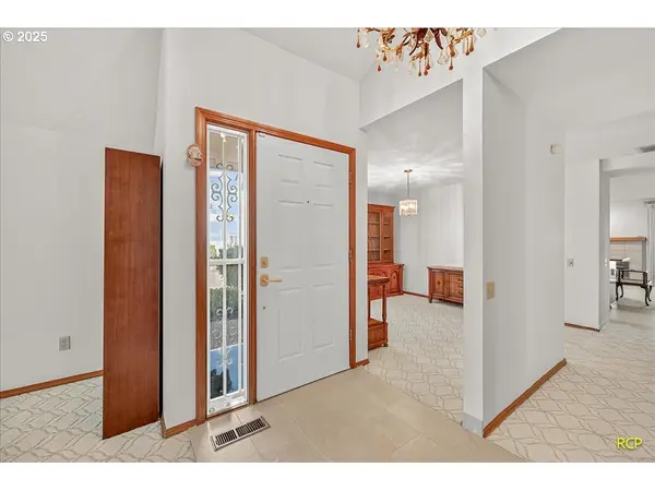 2332 NE 158TH AVE, Portland, OR 97230