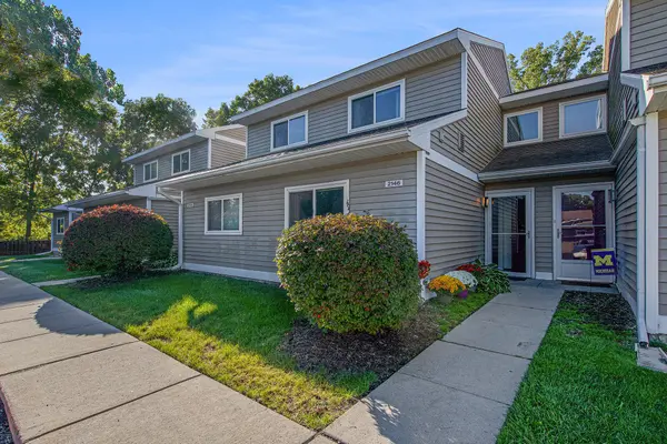 2146 Stone School CIR, Ann Arbor, MI 48108