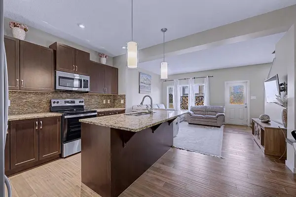 80 chaparral Valley CRES SE, Calgary, AB T2X 0Y2