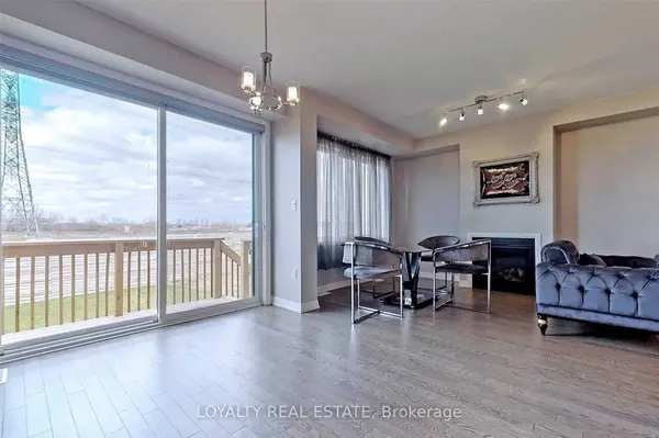 127 Yacht DR, Clarington, ON L1C 4A7