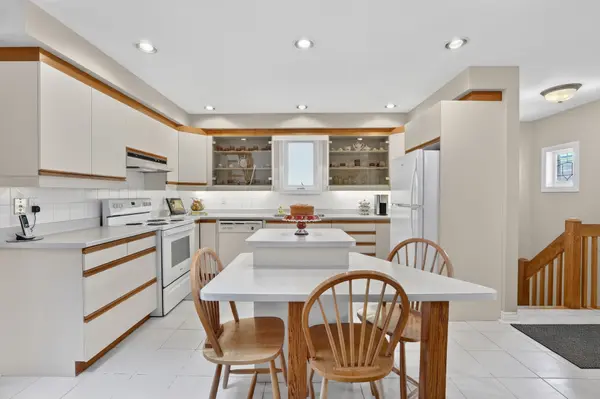 163 Durant AVE, Toronto E03, ON M4J 4W4