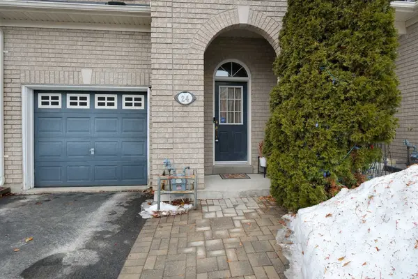 24 Williams ST, Markham, ON L6C 0C2