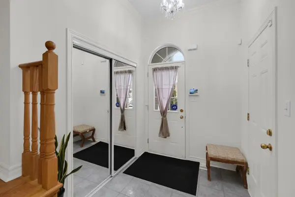 24 Williams ST, Markham, ON L6C 0C2