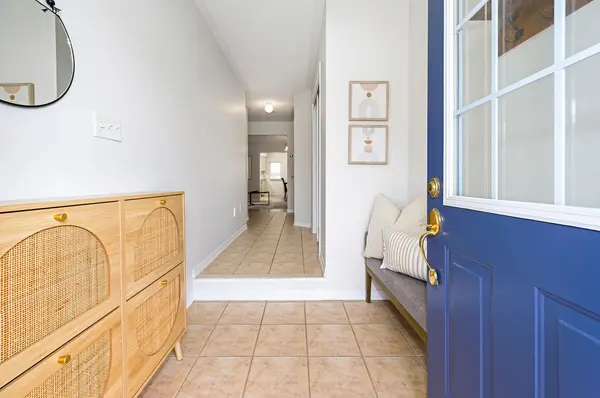 1815 Cobra CRES, Burlington, ON L7L 7M1