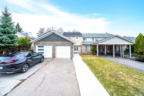 62 Elmvale AVE, Brampton, ON L6Z 1A5