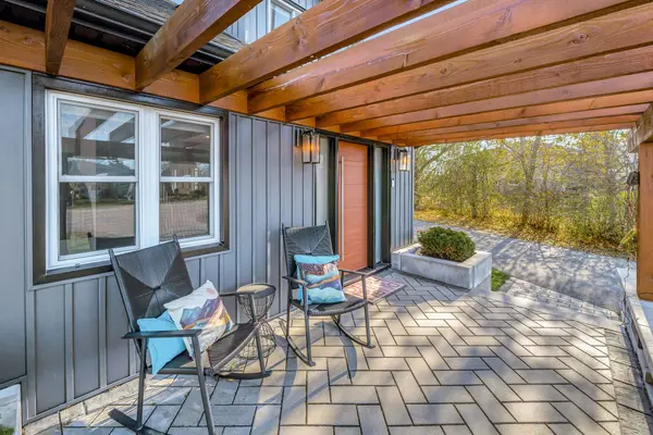 98 Blessington RD, Belleville, ON K0K 1V0