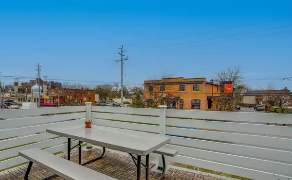 128 Geneva ST, St. Catharines, ON L2R 4N6