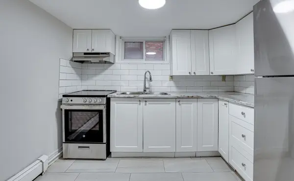 128 Geneva ST, St. Catharines, ON L2R 4N6