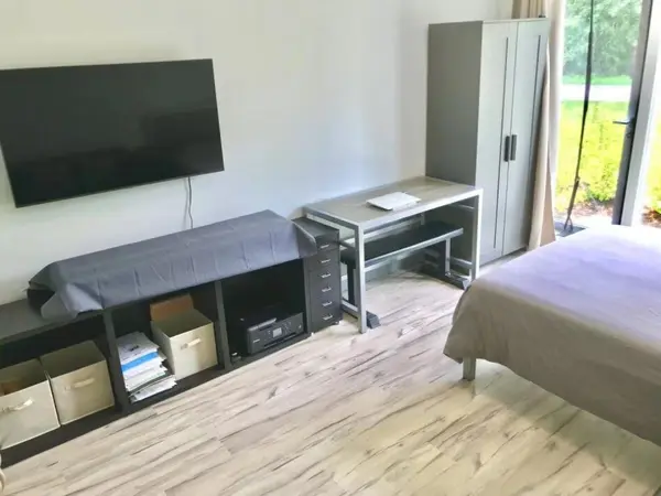 77 Leland ST #113, Hamilton, ON L8S 3A1