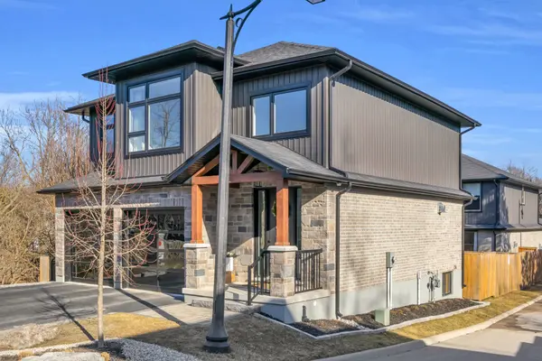 25 Creekside TER, Centre Wellington, ON N1M 0H4