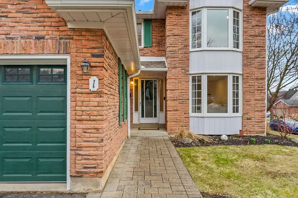 1 PARKWAY PL, Hamilton, ON L9H 6K3