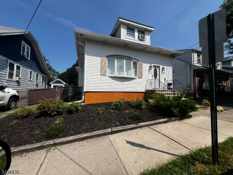 47 N 17Th St, Prospect Park Boro, NJ 07508