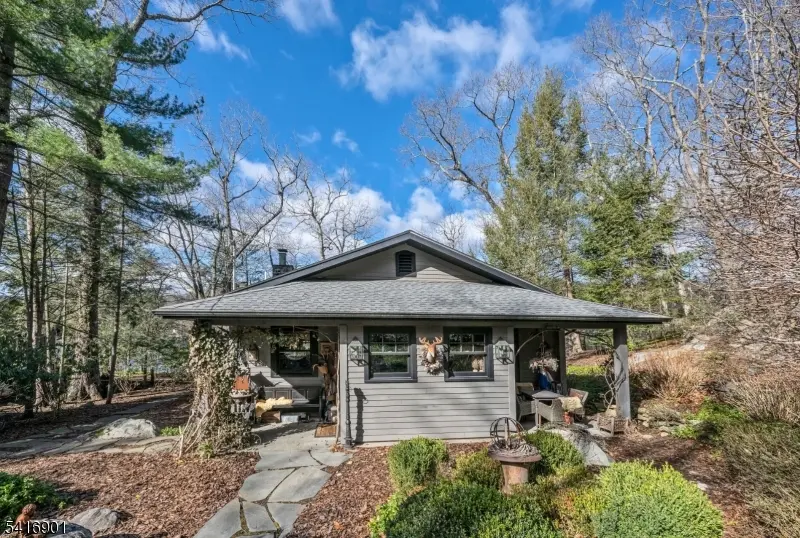 26 Short Road, Bloomingdale Boro, NJ 07420