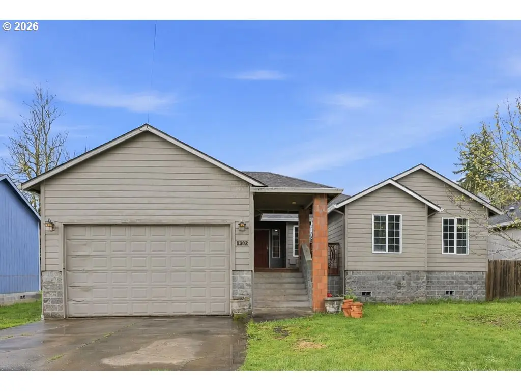 1302 CHERRY ST, Vernonia, OR 97064