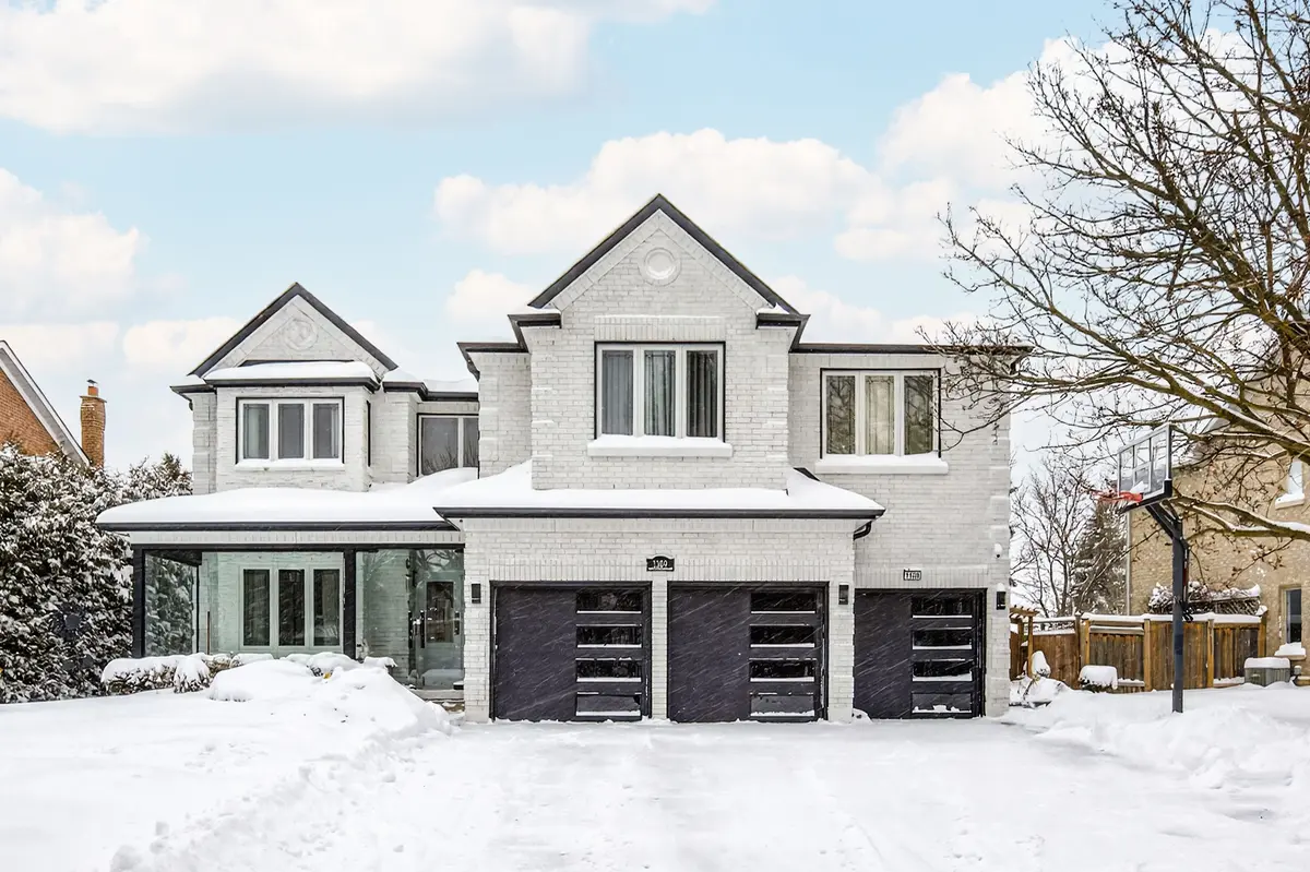 1109 Secretariate RD, Newmarket, ON L3X 1M4