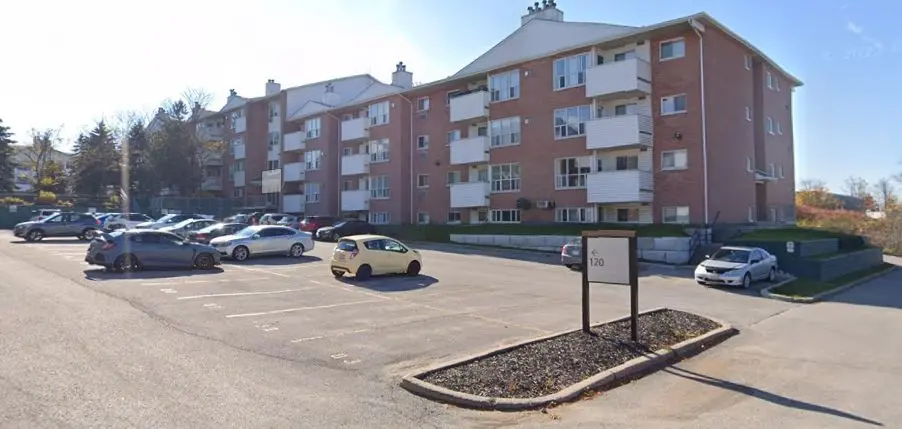 120 Bell Farm RD #210, Barrie, ON L4M 6J2