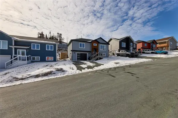 15 Phoenix Drive, Paradise, NL A1L 4HD