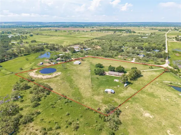 685 County Road 114, San Saba, TX 76877