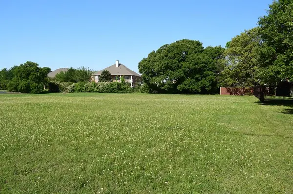 1896 Cindy Lane, Lewisville, TX 75067