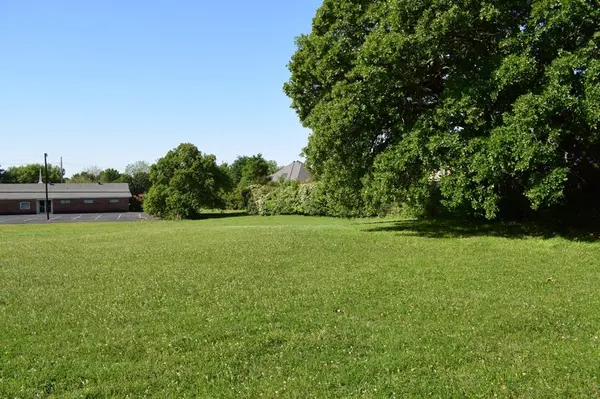 1896 Cindy Lane, Lewisville, TX 75067