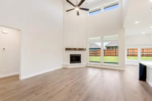 1025 Raptor Road, Alvarado, TX 76009