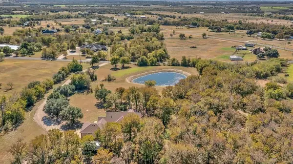 556 Wildwood Trail, Lorena, TX 76655