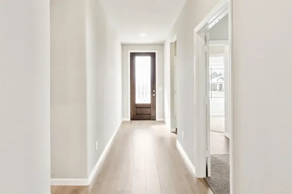 905 Kingbird Lane, Alvarado, TX 76009