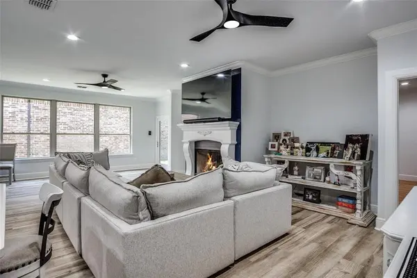 305 Post View Drive, Aledo, TX 76008