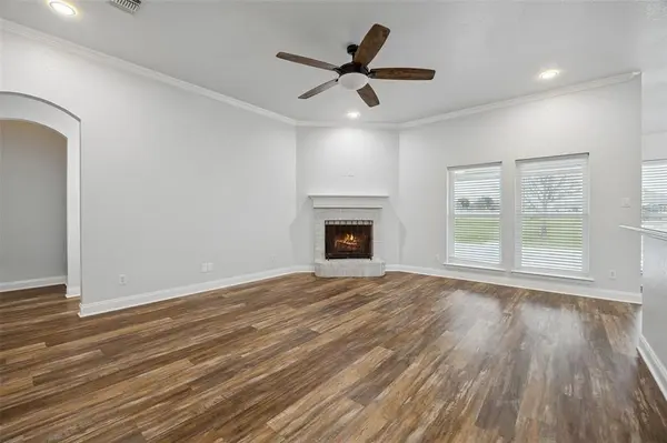 118 Deertail Drive, Azle, TX 76020