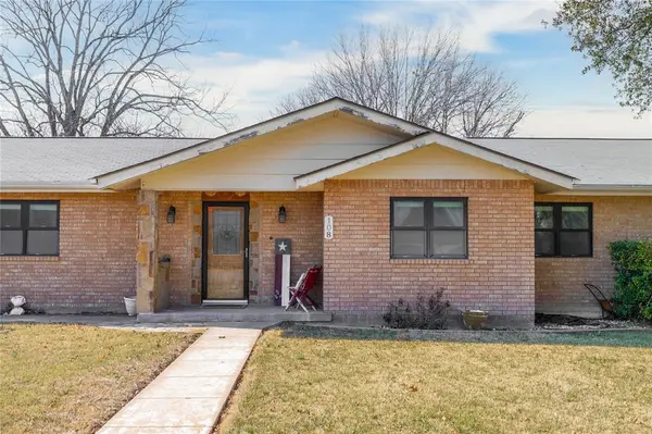108 S Harkey Street, San Saba, TX 76877