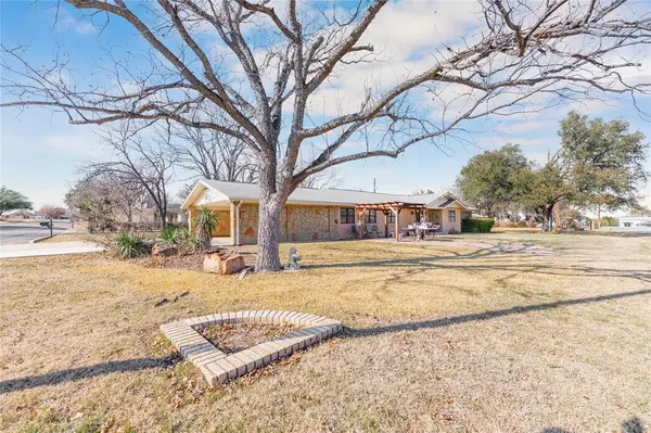 108 S Harkey Street, San Saba, TX 76877