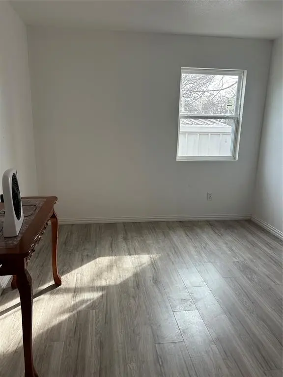 5833 Cowden Street, Sansom Park, TX 76114