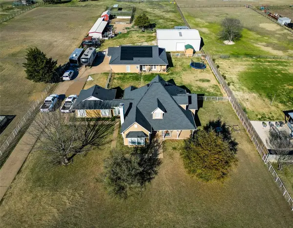 2211 Mcalpin Road, Midlothian, TX 76065