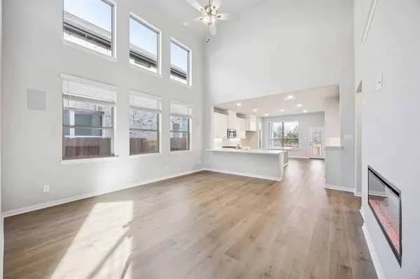 4005 Allred Drive, Heartland, TX 75114