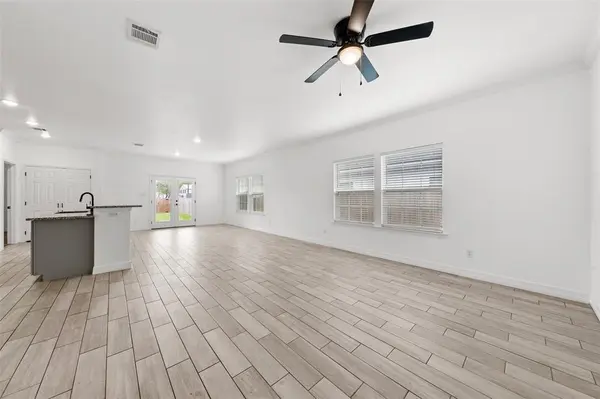 501 Avenue A, Moody, TX 76557