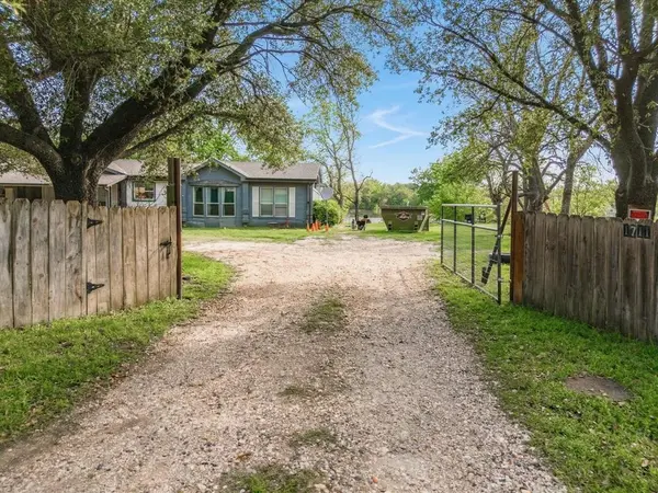 1711 County Road 0070, Corsicana, TX 75109