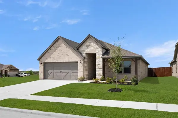 1912 Seminole Drive, Cleburne, TX 76033