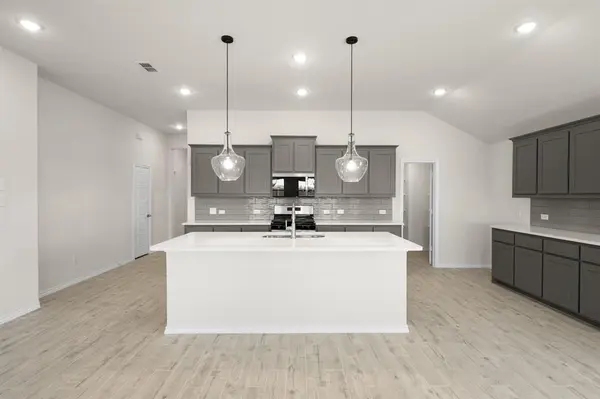 1912 Seminole Drive, Cleburne, TX 76033