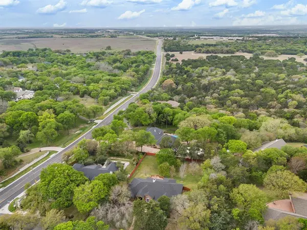 13 Timber Ridge Trail, Lorena, TX 76655