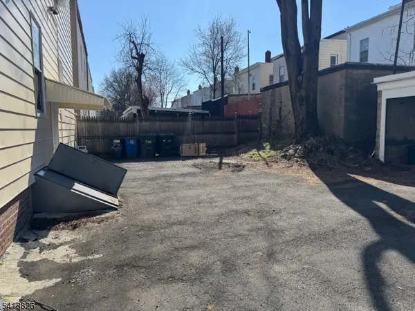 291 Vermont Ave, Irvington Twp., NJ 07111