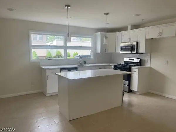 105 Chandler Ave, Roselle Boro, NJ 07203