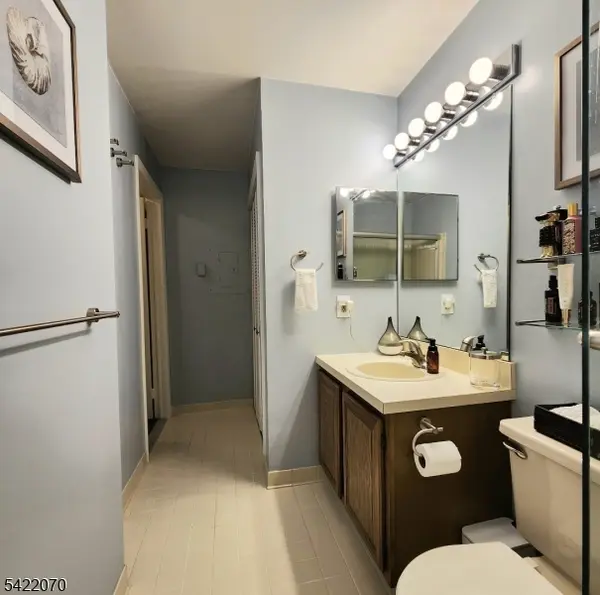 5321 Ravens Crest Dr, Plainsboro Twp., NJ 08536