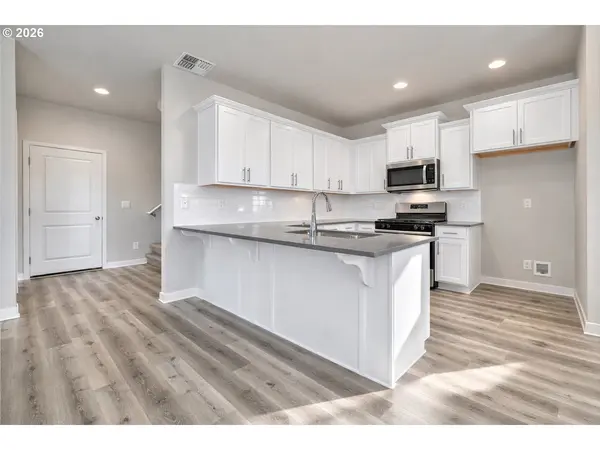 2117 36th AVE, Forest Grove, OR 97116