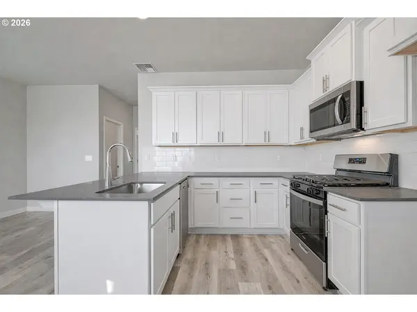 2117 36th AVE, Forest Grove, OR 97116