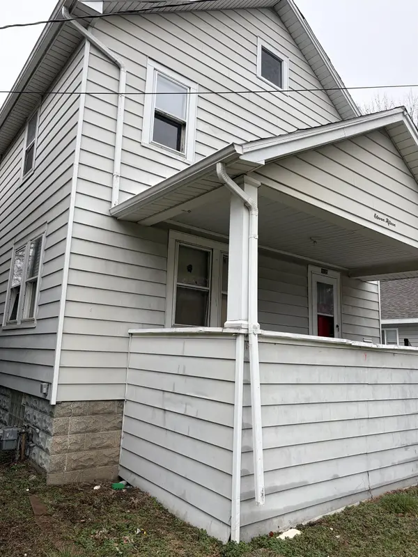 1115 Porter ST, Lansing, MI 48906