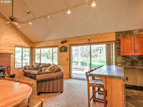 67799 E NICKLAUS WAY, Welches, OR 97067