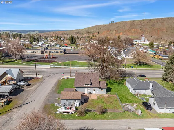 206 W 1ST ST, Wallowa, OR 97885