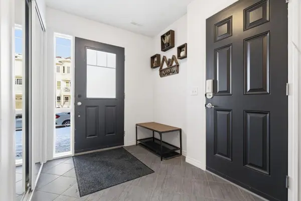 405 Windstone GRV SW, Airdrie, AB T4B 2P9