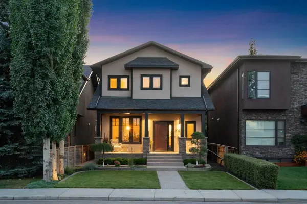 2411 31 ST SW, Calgary, AB T3E 2N6